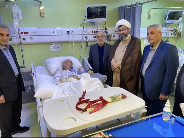 از عیادت پدر سه شهید تا تکریم همسر جانباز بصیر