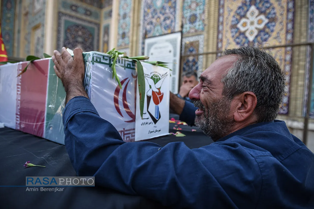 تشییع پیکر پاک ۴ شهید ناوچه کنارک در شیراز&lrm;