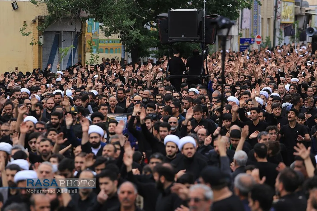 دسته عزاداری روز شهادت حضرت امام صادق (ع) با حضور حضرت آیت الله وحید خراسانی