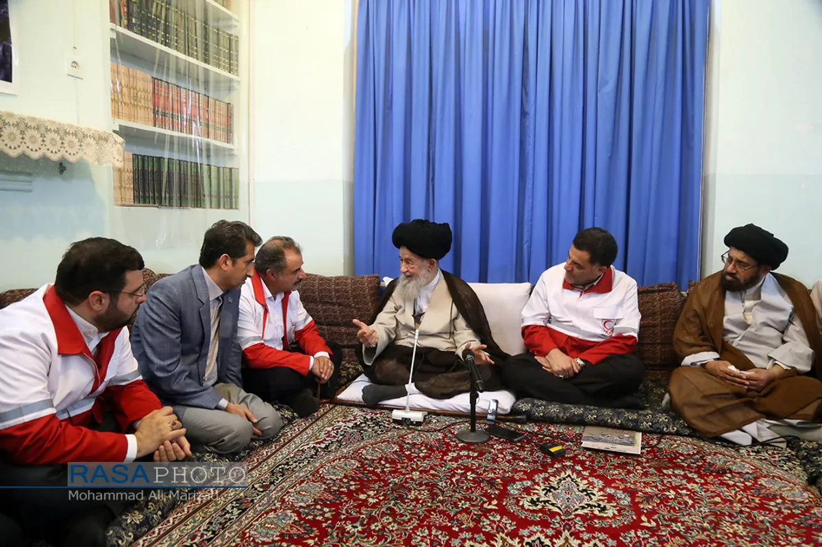 دیدار دکتر پیوندی رئیس جمعیت هلال احمر کشور با حضرت آیت الله علوی گرگانی