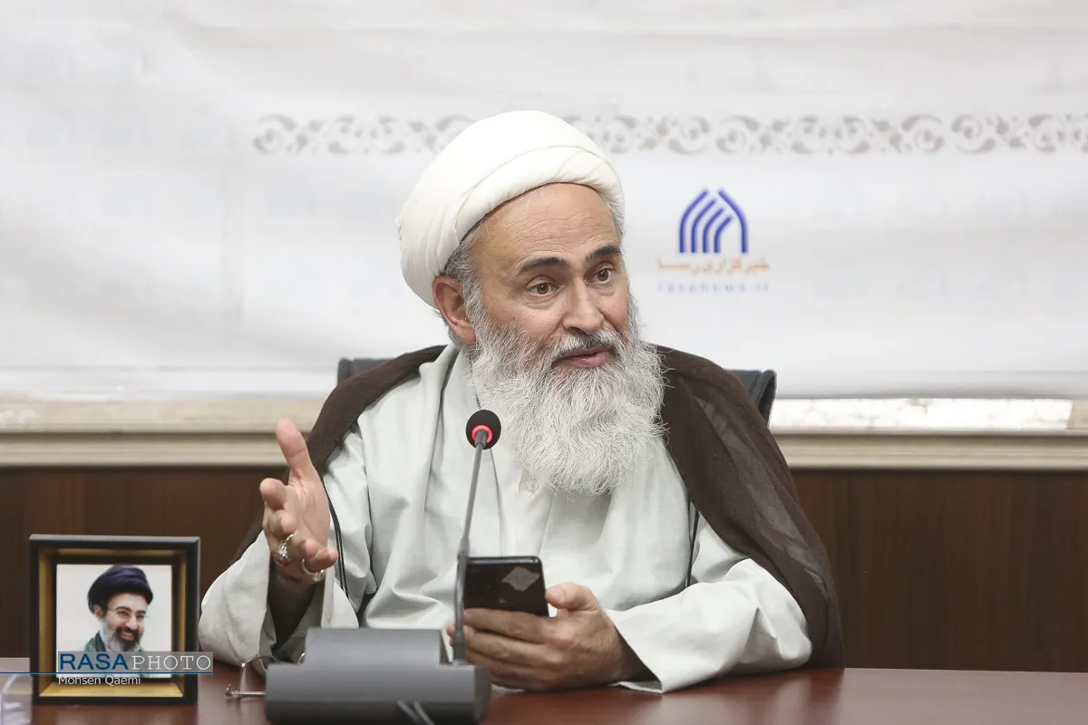نشست بازخوانی دستاوردهای راهبردی ایران اسلامی در جنگ تحمیلی سوم
