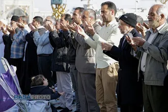 اقامه نماز عید سعید فطر در حرم حضرت امام رضا (علیه السلام)
