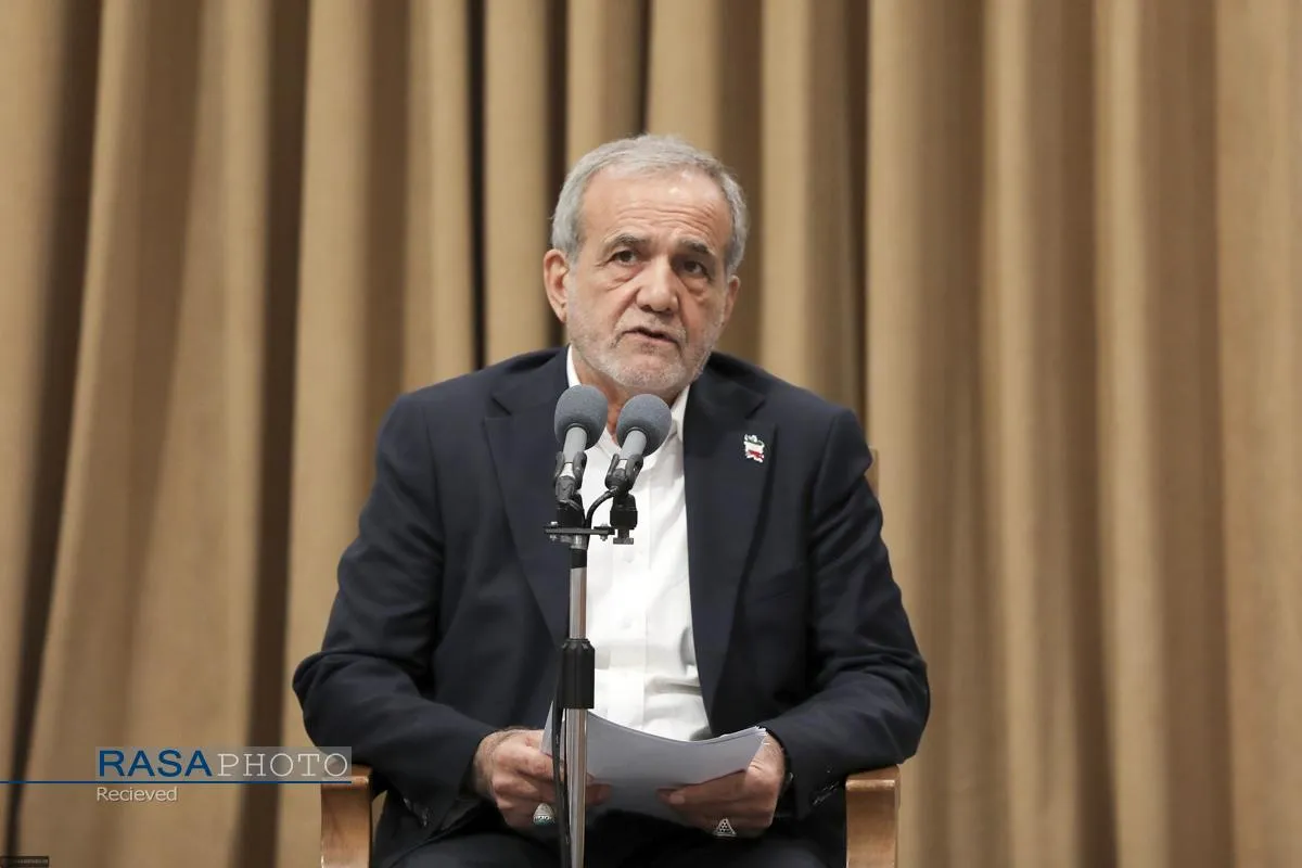 دیدار رئیس&zwnj; جمهور و اعضای هیئت دولت با رهبر معظم انقلاب