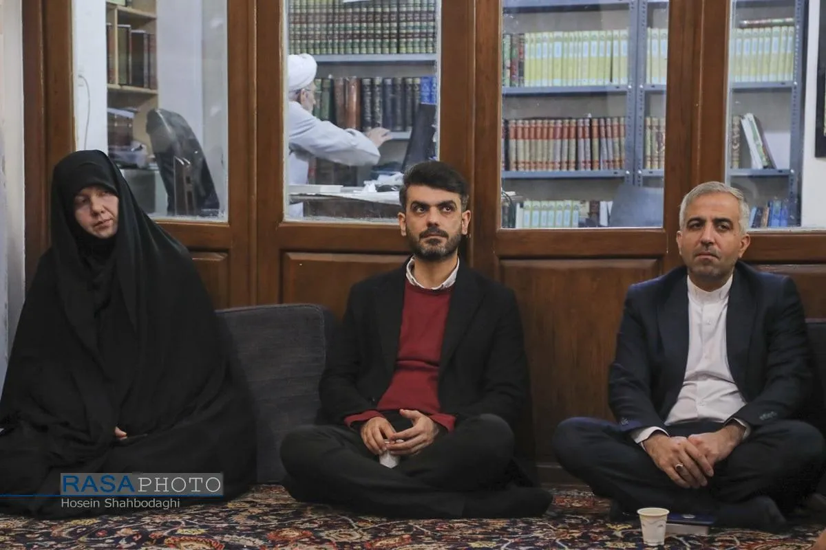 تجدید بیعت اهالی رسانه قم با آرمان&zwnj;های امام راحل، مقام معظم رهبری و انقلاب اسلامی