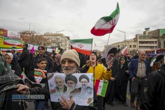 راهپیمایی باشکوه و حماسی ۲۲ بهمن در تهران