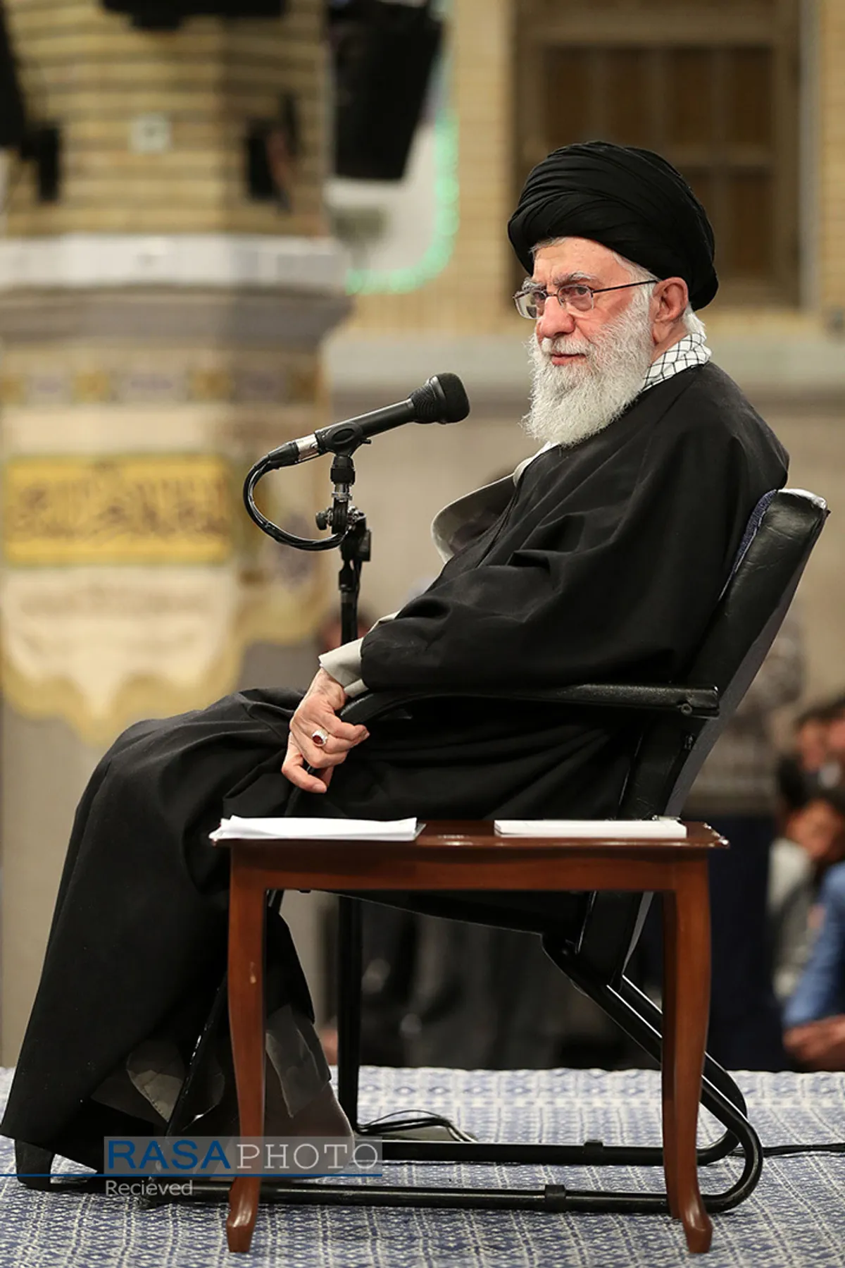 دیدار مداحان اهل&zwnj;بیت (علیهم&zwnj;السلام) با مقام معظم رهبری