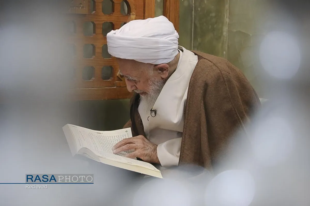 تشرف حضرت آیت الله جوادی آملی به حرم امامین عسکریین (علیهم السلام)