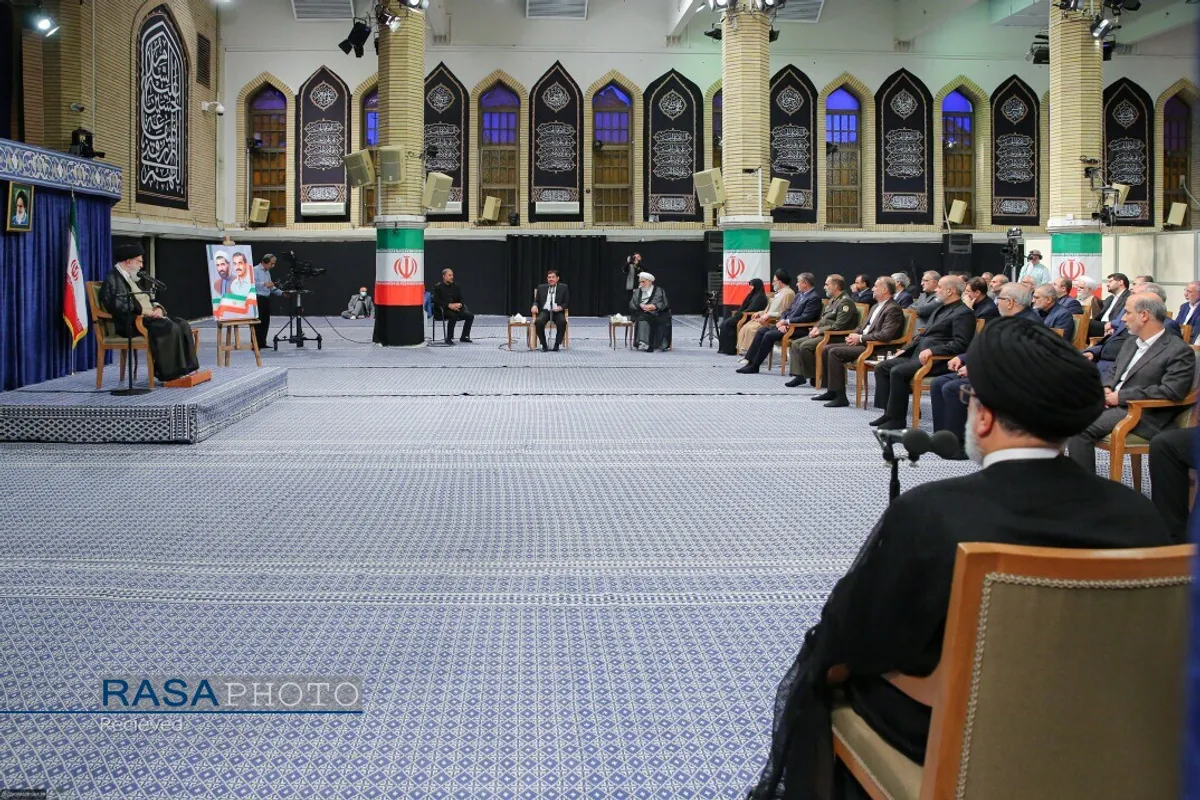 دیدار رئیس&zwnj;جمهور و اعضای دولت با رهبر انقلاب
