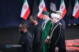 مراسم ادای احترام به پیکر مطهر رهبر شهید انقلاب اسلامی
