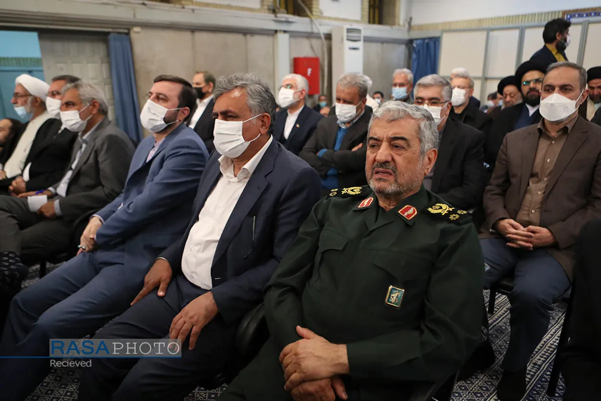 دیدار رمضانی مسئولان نظام با مقام معظم رهبری