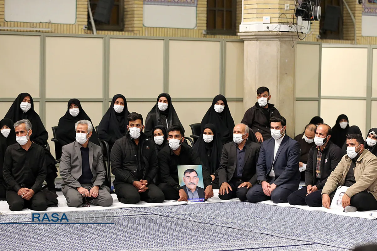 دیدار خانواده شهدای حادثه&zwnj; تروریستی شاهچراغ شیراز با رهبر معظم انقلاب