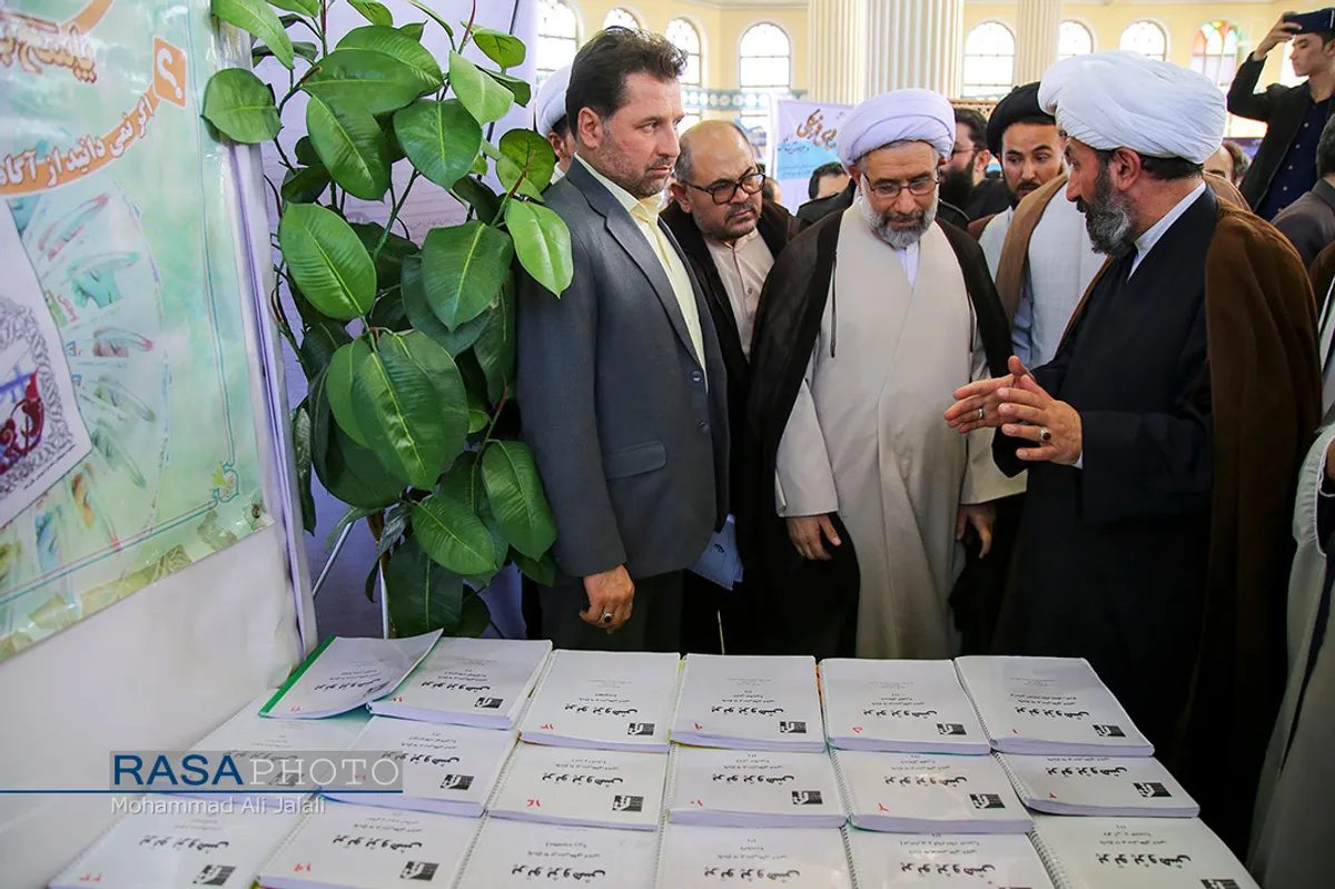 افتتاحیه دومین نمایشگاه دستاوردهای پژوهشی جامعه المصطفی العالمیه&lrm;