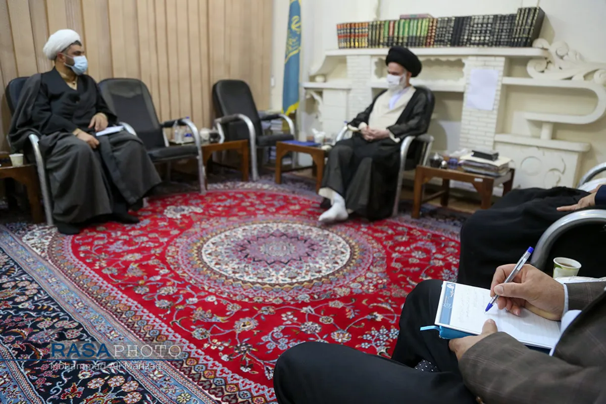 دیدار مدیرعامل خبرگزاری رسا با آیت الله حسینی بوشهری
