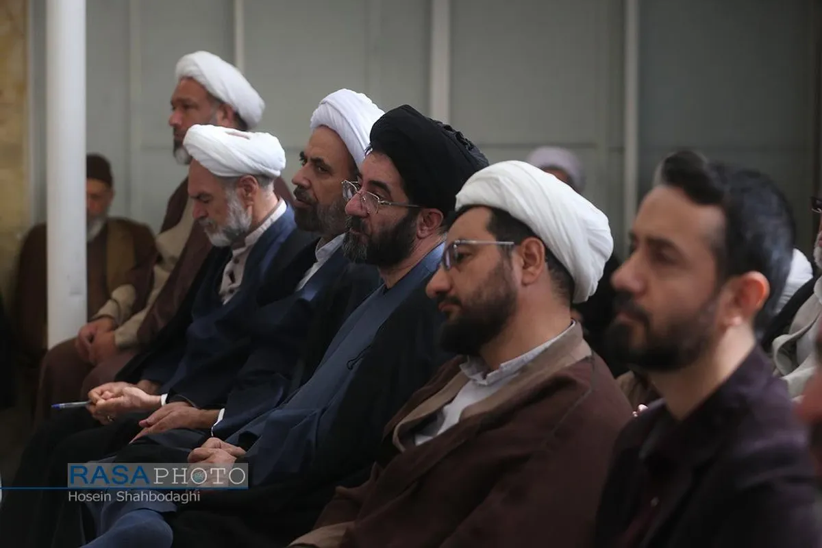 عزاداری روز وفات کریمه اهلبیت (سلام&zwnj;الله&zwnj;علیها) در دفتر حضرت آیت الله نوری همدانی