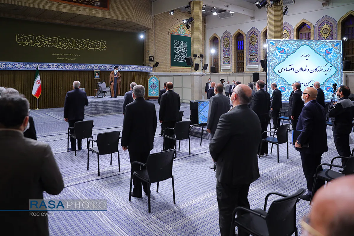 دیدار تولیدکنندگان و فعالان اقتصادی با مقام معظم رهبری