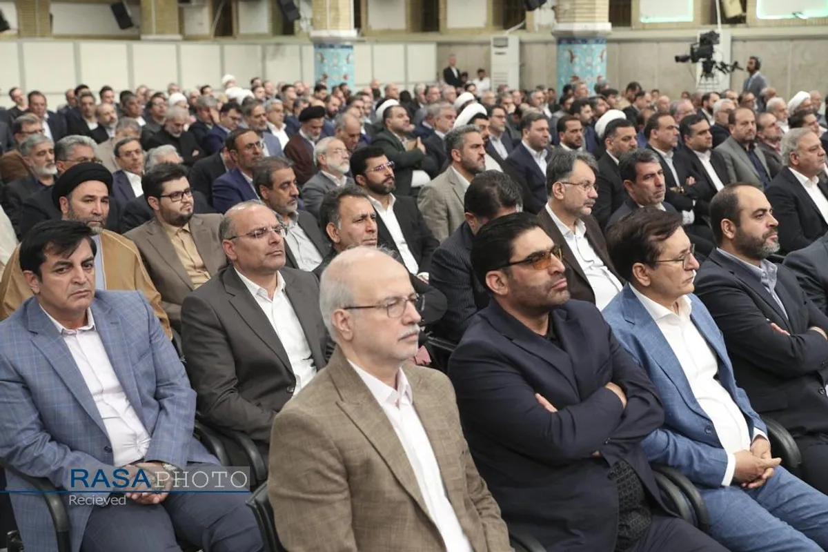 دیدار نمایندگان مجلس شورای اسلامی با رهبر معظم انقلاب