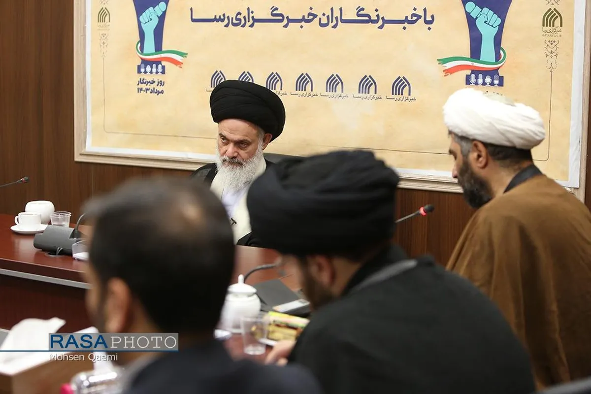 بازدید آیت الله حسینی بوشهری از خبرگزاری رسا