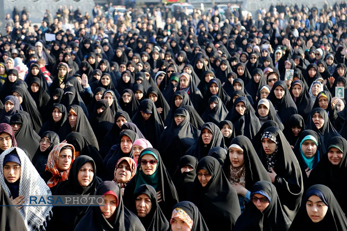 اجتماع دختران انقلاب در میدان امام حسین (ع) تهران