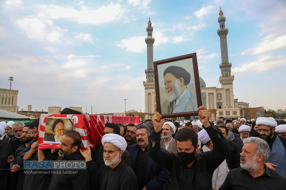 مراسم تشییع آیت الله دریاباری&lrm;&lrm;