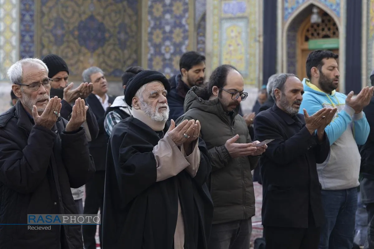 اقامه نماز عید سعید فطر در حرم مطهر رضوی