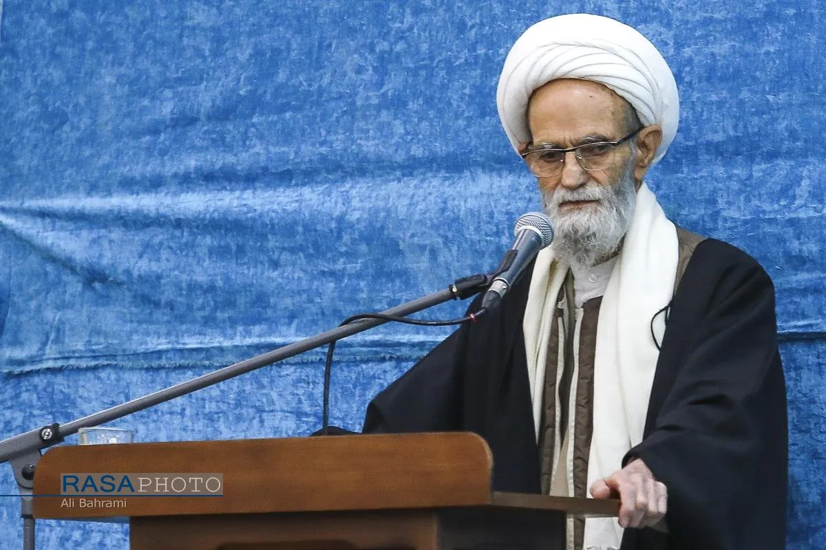 جشن عمامه&zwnj;گذاری طلاب حوزه علمیه حضرت ولی عصر (عج)
