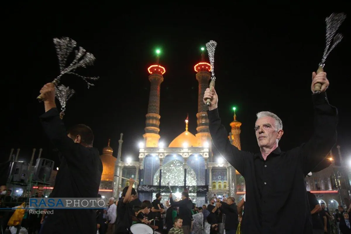 عزاداری شب شهادت امام رئوف (ع) در حرم کریمه اهلبیت (ع)