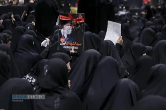 مراسم عزاداری شب تاسوعا در جوار محل شهادت رهبر شهید انقلاب اسلامی