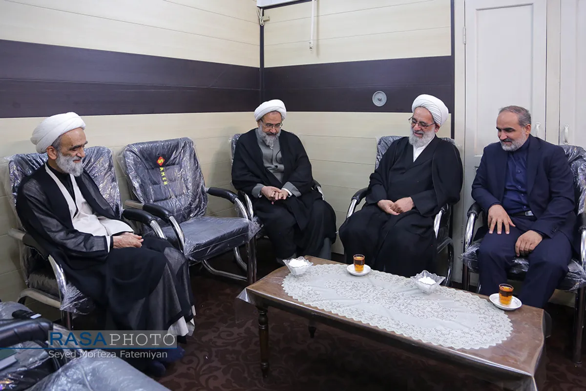 دیدار حجت الاسلام والمسلمین فرخ فال و آیت الله علیدوست با آیت الله مروارید در مشهد
