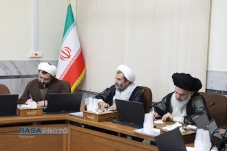 نشست هم&zwnj;اندیشی اساتید جوان سطوح عالی با دبیر شورای عالی حوزه&zwnj;های علمیه
