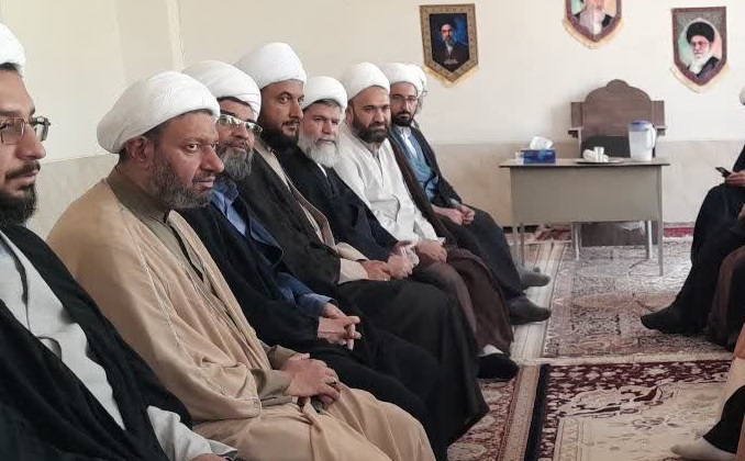  تأکید بر تقویت سرمایه علمی حوزه، بازگشت نخبگان حوزوی به فارس و توسعه آموزش‌های تخصصی
