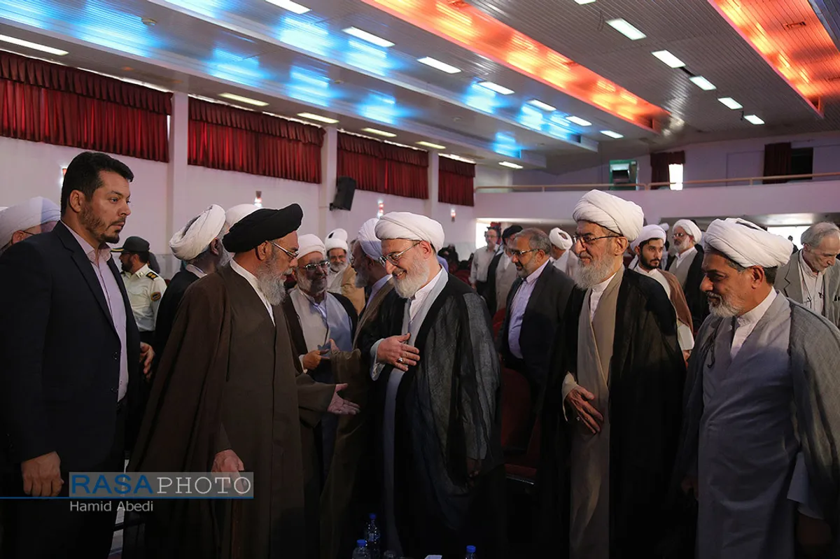 پیش نشست کنگره بین المللی میرزای نائینی