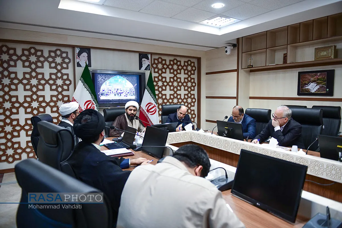 اولین نشست تخصصی، مدیران کل سازمان سینمایی کشور و مدیران و کارشناسان هنر و سینمای حوزه علمیه
