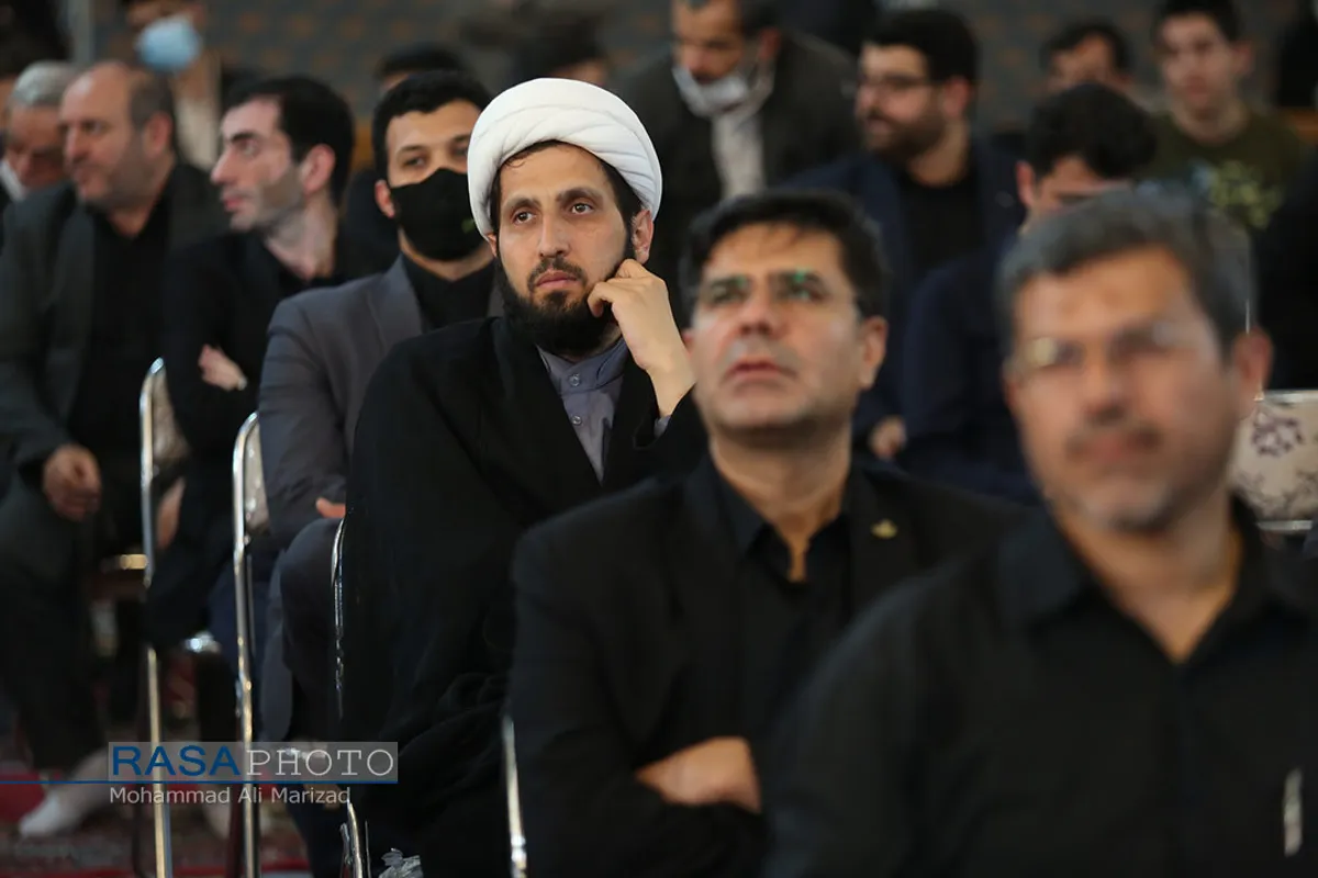 تجلیل از مدافعان سلامت و پرچمداران مواسات و همدلی&lrm;