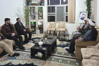 دیدار مدیرعامل خبرگزاری رسا با خانواده اولین شهید مدافع حرم چهارمحال و بختیاری