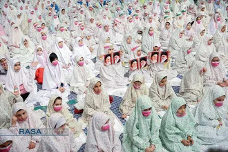 مراسم جشن تکلیف دختران دانش&zwnj;آموز با حضور مقام معظم رهبری