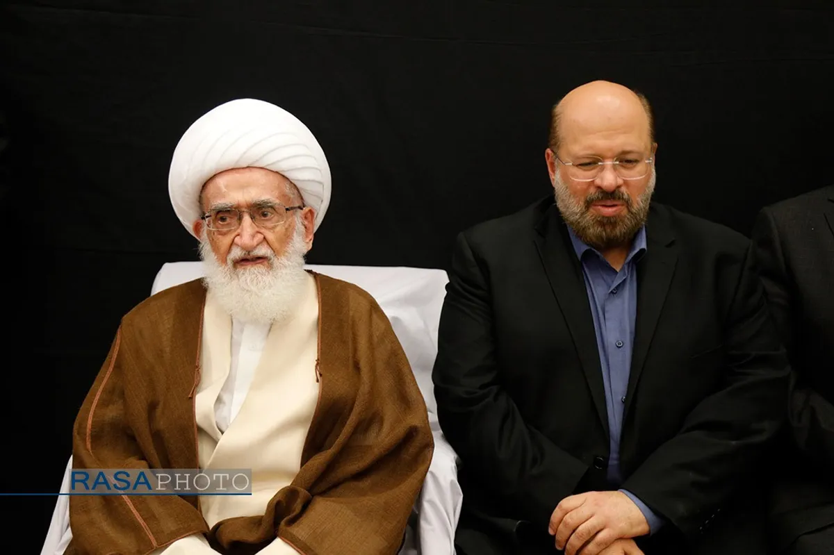 بزرگداشت شهدای غزه و اعلام حمایت از ملت فلسطین در دفتر حضرت آیت&zwnj;الله نوری همدانی