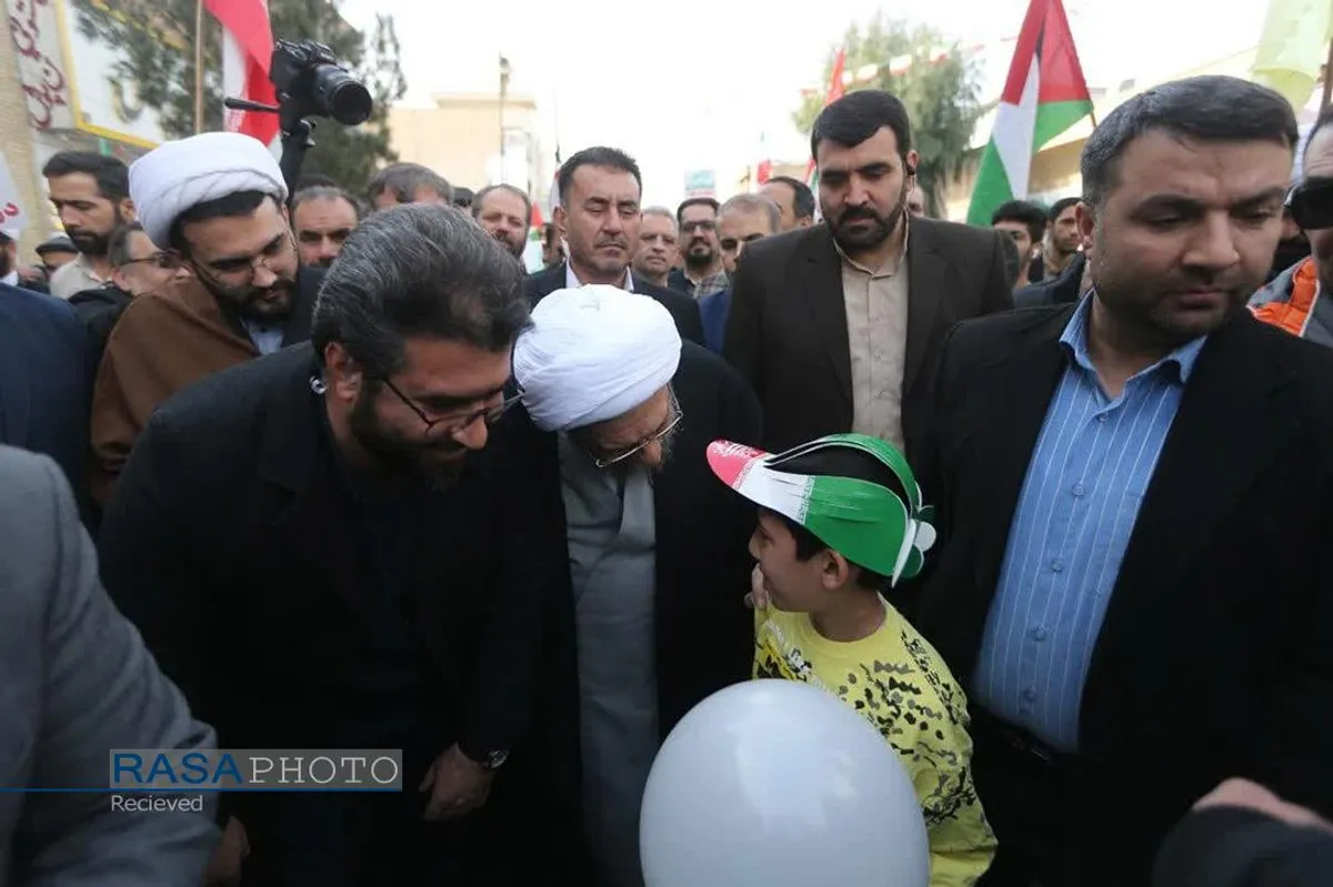 حضور رئیس مجمع تشخیص مصلحت نظام در راهپیمایی ۲۲ بهمن