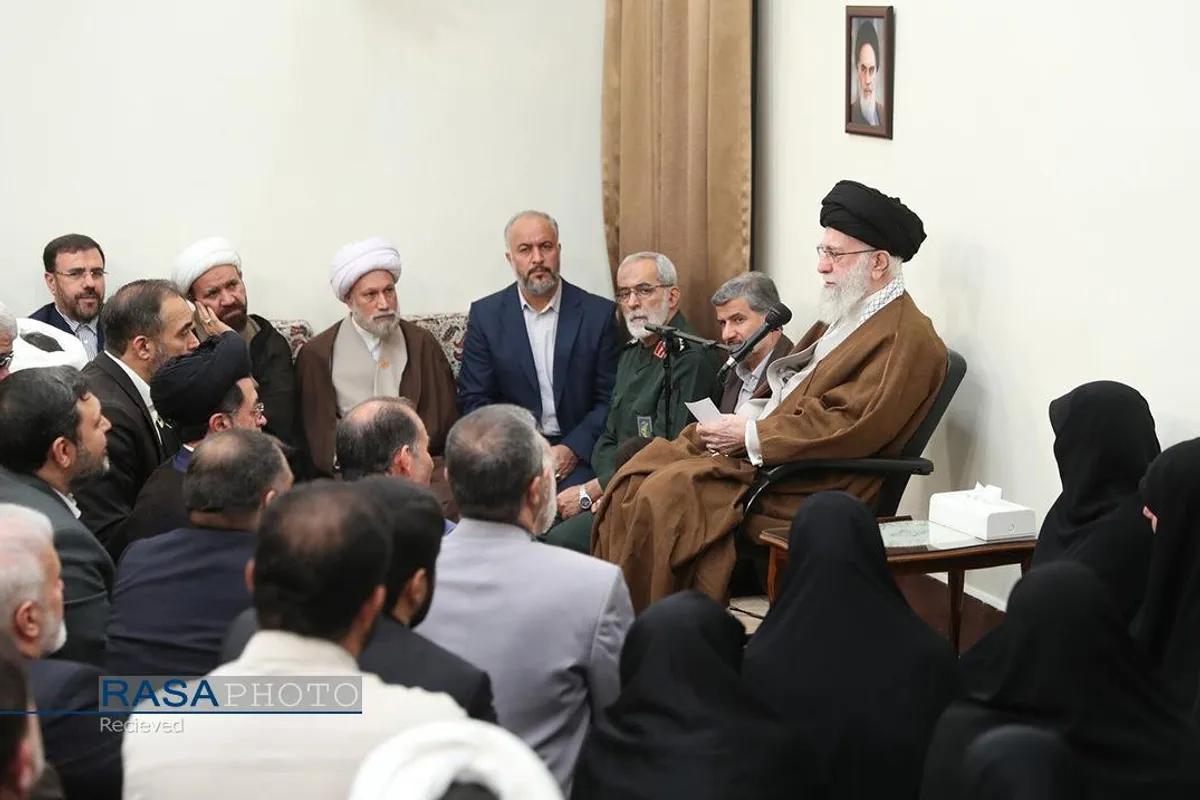 دیدار دست&zwnj;اندرکاران برگزاری کنگره شهدای استان فارس با رهبر انقلاب