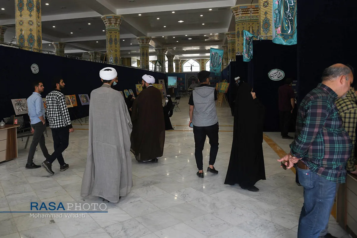 نمایشگاه تخصصی "فصلی برای جهاد تبیین"