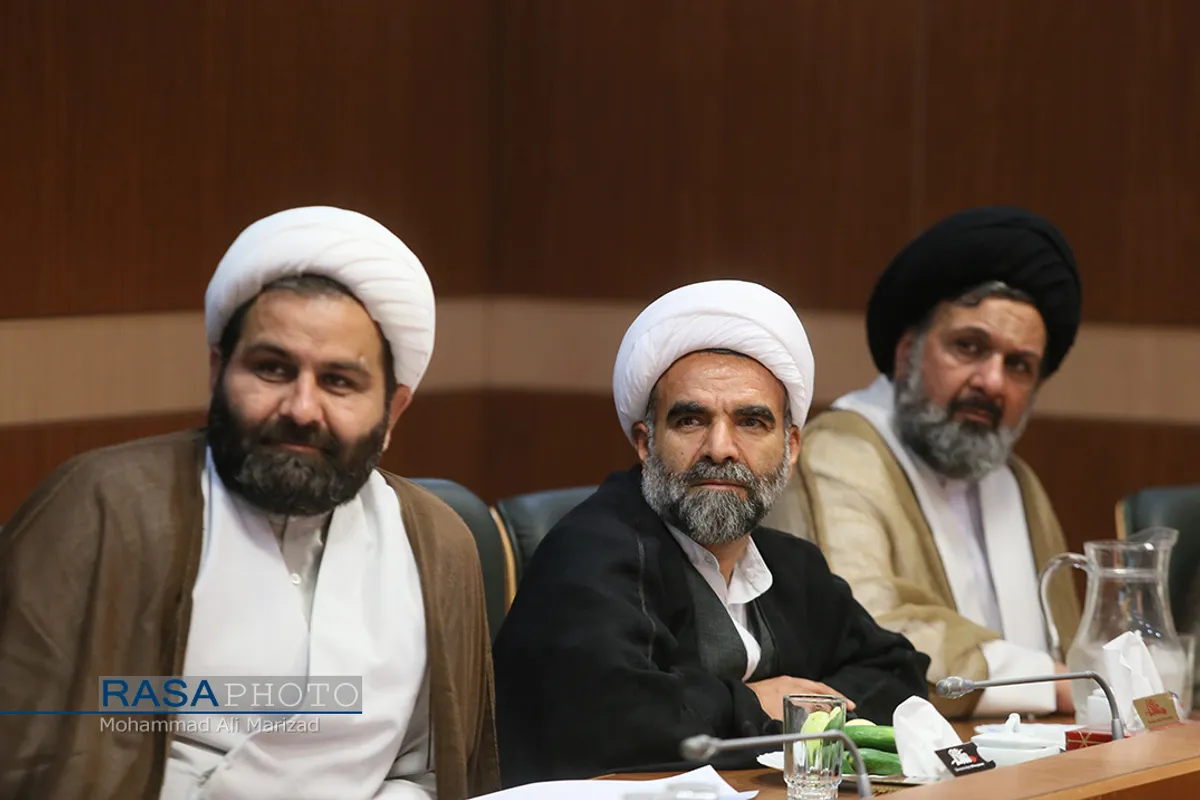 مراسم رونمایی از قالب جدید پایگاه اینترنتی مرکز تحقیقات علمی حکومت اسلامی دبیر خانه خبرگان رهبری