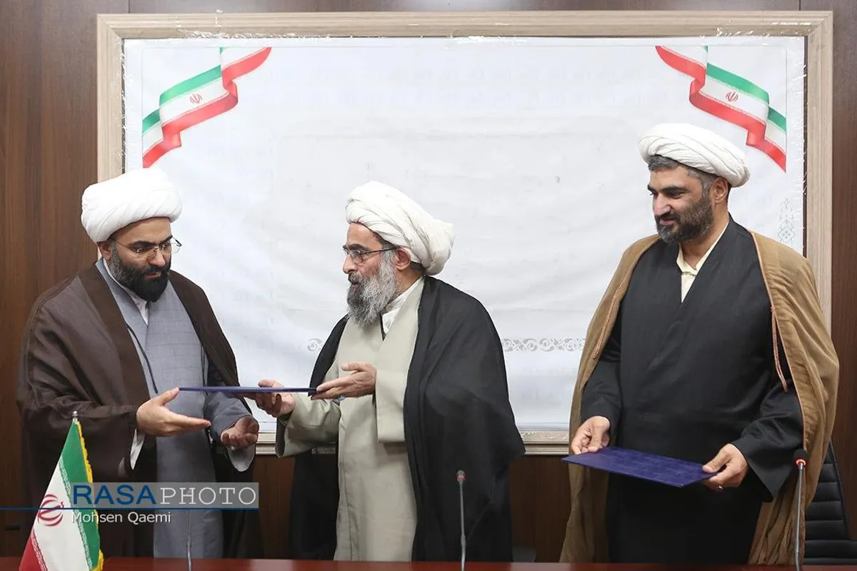 امضای تفاهم&zwnj;نامه همکاری خبرگزاری رسا و مدرسه تربیت مدیر مجتهد محمدیه