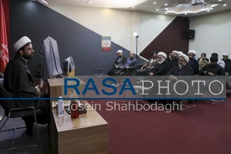 رونمایی کتاب &laquo;بررسی فقهی معصومین در بازی&zwnj;های رایانه&zwnj;ای و متاورس&raquo; اثر حجت الاسلام والمسلمین نهاوندی