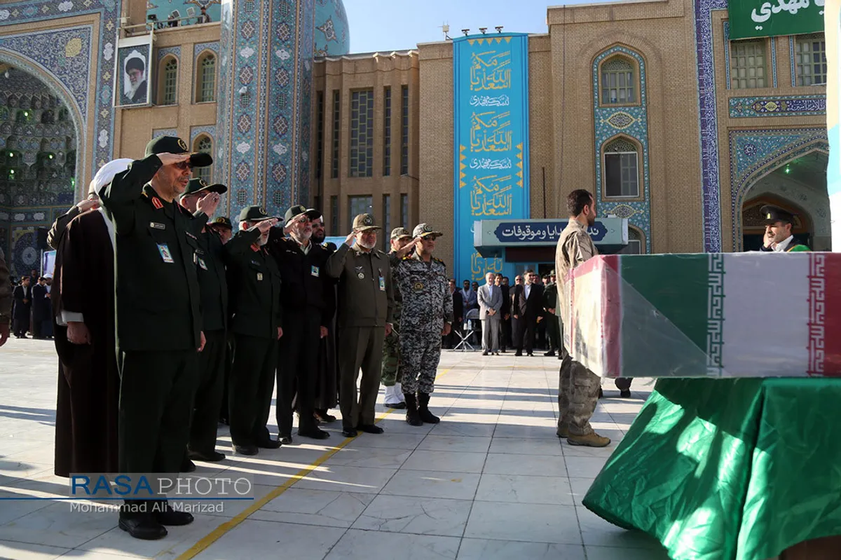صبحگاه مشترک نیرو&zwnj;های مصلح با عنوان بیعت با امام زمان (عج) با حضور سردار باقری فرمانده کل نیرو&zwnj;های مصلح و حجت الاسلام والمسلمین رحیمیان