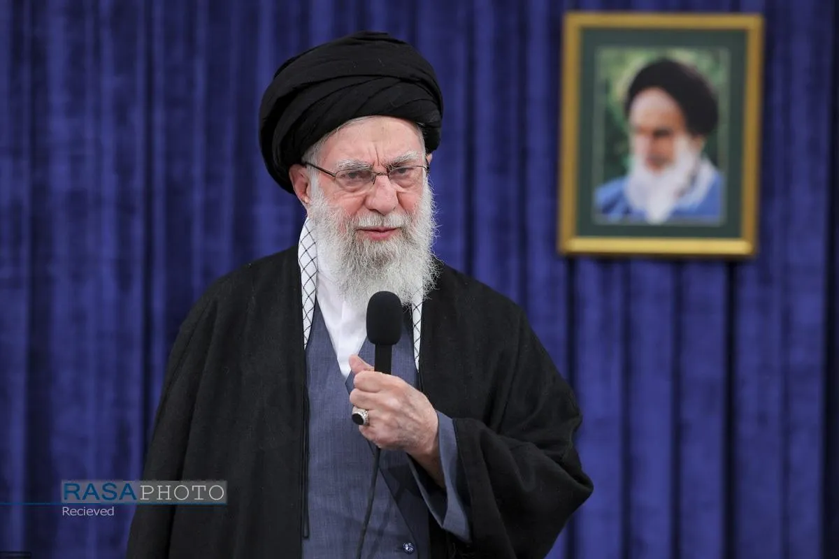 رهبر بزرگ آزادی خواهان جهان حضرت آیت&zwnj;الله&zwnj;العظمی خامنه ای به ملکوت اعلی پیوست