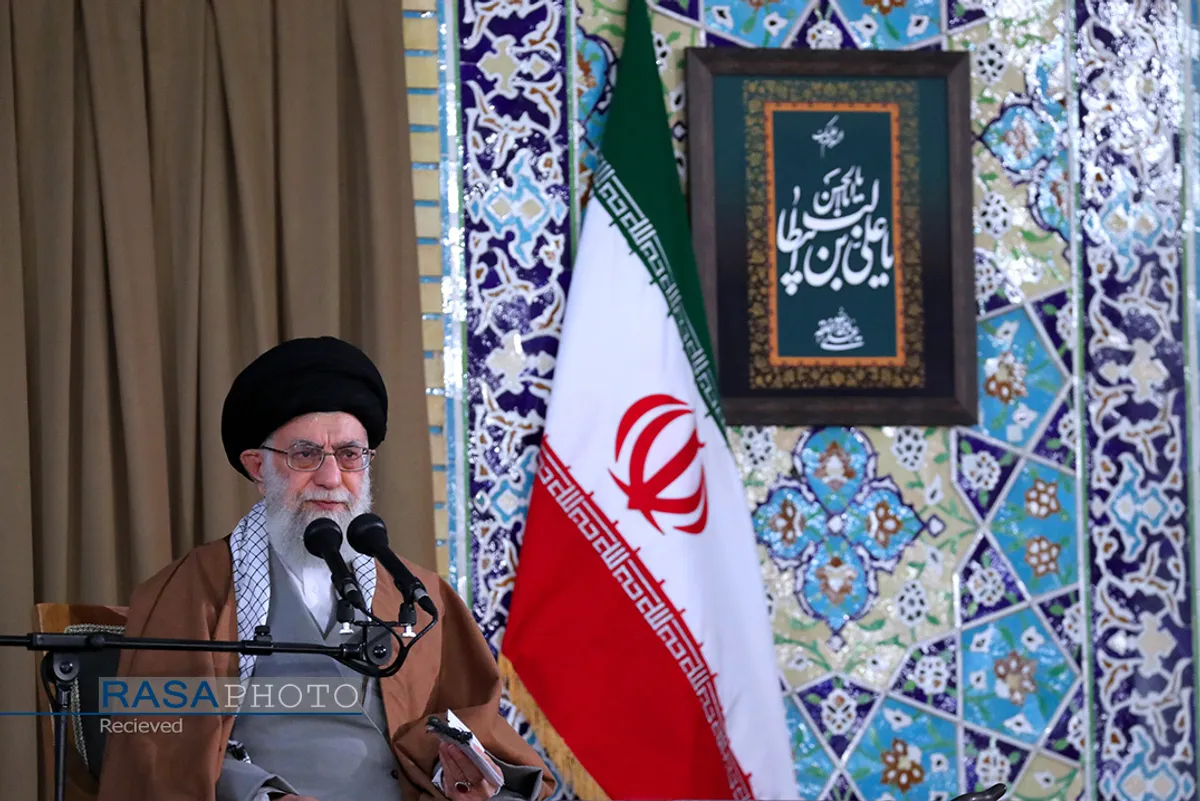 حضور و سخنرانی مقام معظم رهبری در اجتماع زائران و مجاوران حرم مطهر رضوی