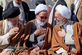 تجمع بزرگ علما، اساتید و طلاب حوزه علمیه قم با عنوان "جهاد بزرگ برای ساختن ایران اسلامی بزرگ"
