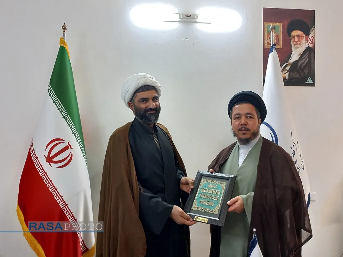 دیدار مدیرعامل خبرگزاری رسا با رئیس مرکز خدمات حوزه در آذربایجان شرقی