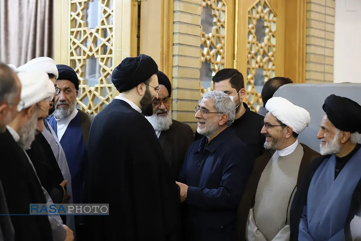 مراسم ترحیم مادر مکرمه سیدحسن نصرالله در حرم حضرت معصومه (سلام&zwnj;الله&zwnj;علیها)