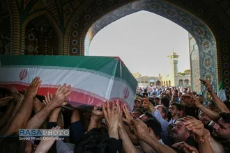 تشییع پیکر مطهر ۸ شهید حمله رژیم صهیونیستی در قم