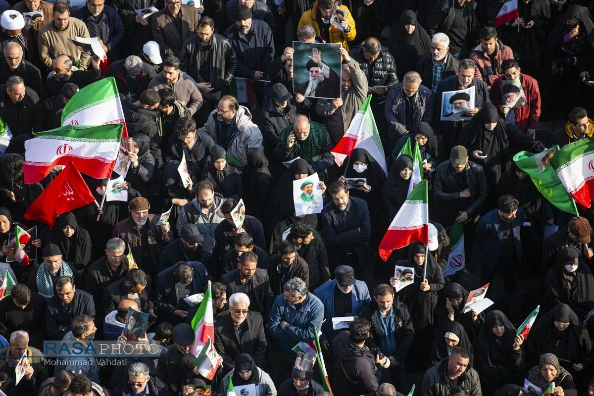 بیعت تاریخی مردم ولایتمدار تهران با سومین رهبر معظم انقلاب اسلامی
